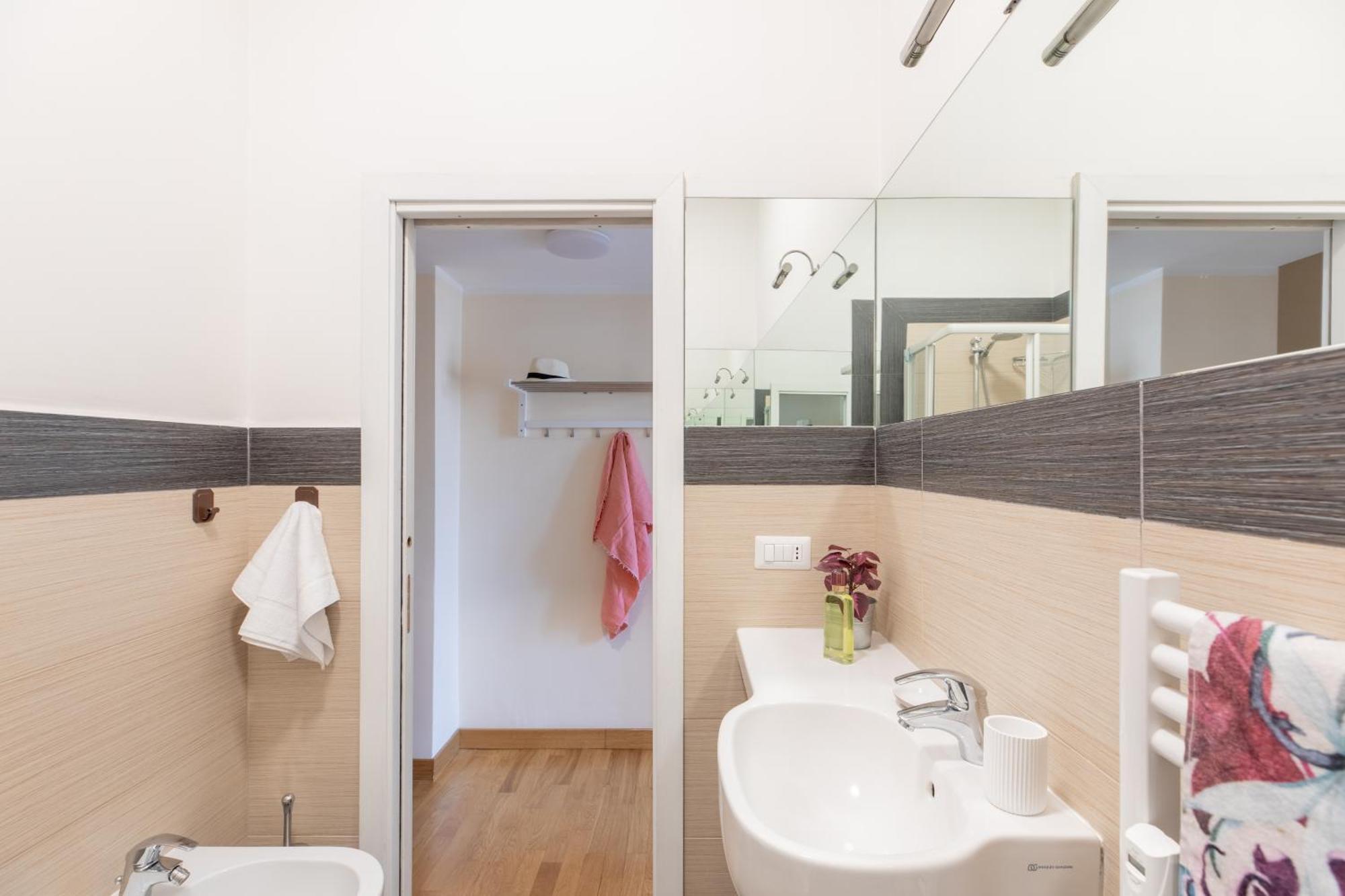 Iflat Bright & Comfy 2-bedroom Near Vatican Apartment Rom